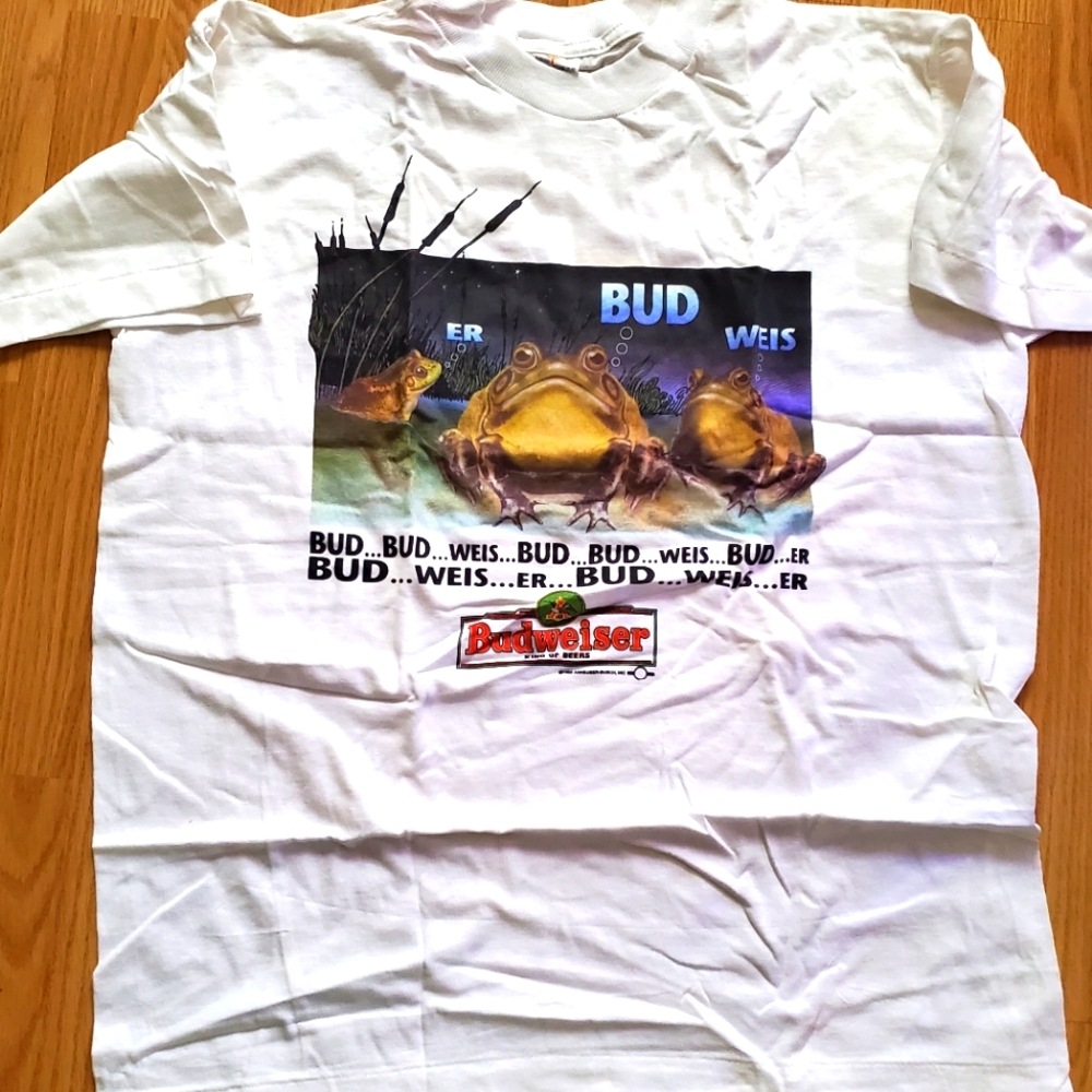 NWT Vintage Budweiser Frogs Tee. Men's XL.